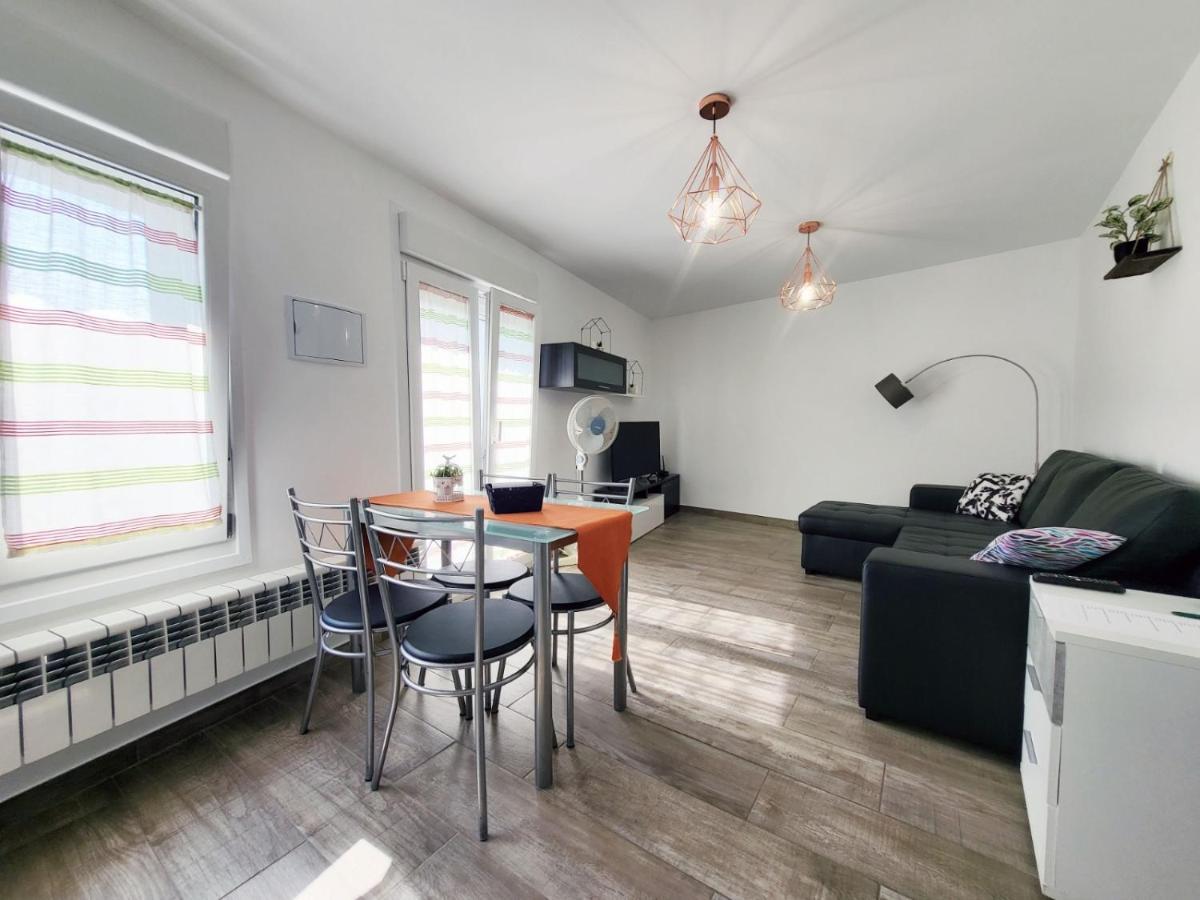 Apartamento Del Puente Autol Exteriör bild